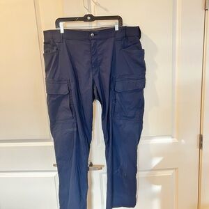 Duluth Men's Navy Cargo Pants